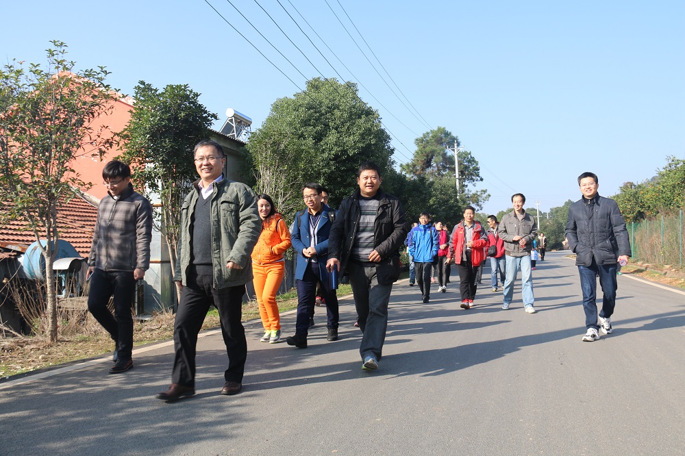 1480378922272649.jpg 健步走22.jpg